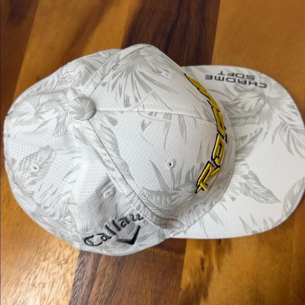 Rare! Callaway Rogue ST Limited Edition Maui Golf Hat White Gray Very Good Cond - Picture 11 of 11